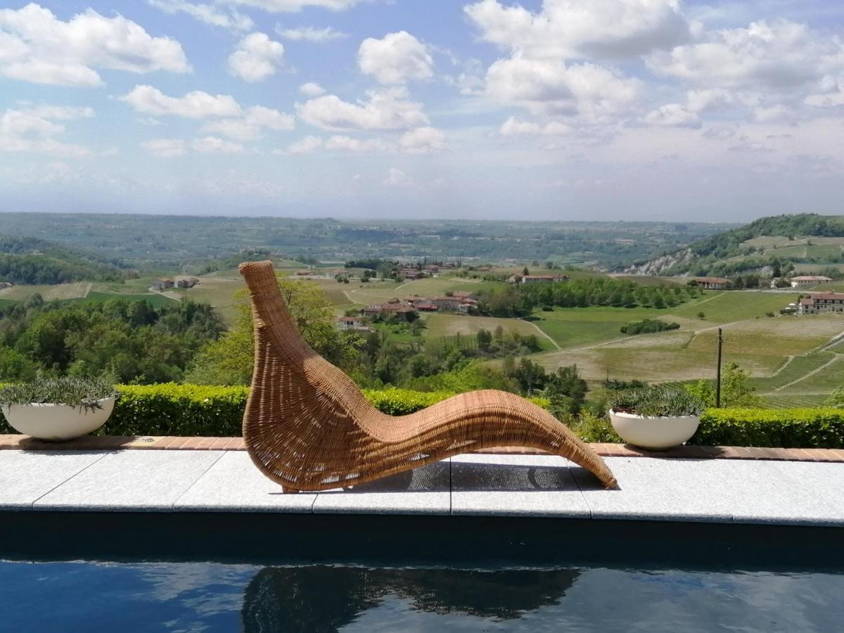 Reva Residences And Pool Monforte dʼAlba المظهر الخارجي الصورة